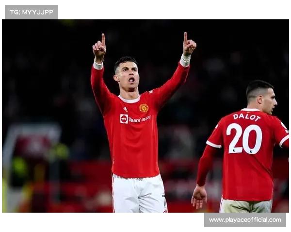 C罗替补登场助浙江队战平现场欢呼不断气氛热烈 C罗替补登场助浙江队战平现场欢呼不断气氛热烈