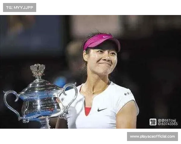 李娜荣膺本月最佳运动员称号再创辉煌为中国网球添光彩 李娜荣膺本月最佳运动员称号再创辉煌为中国网球添光彩