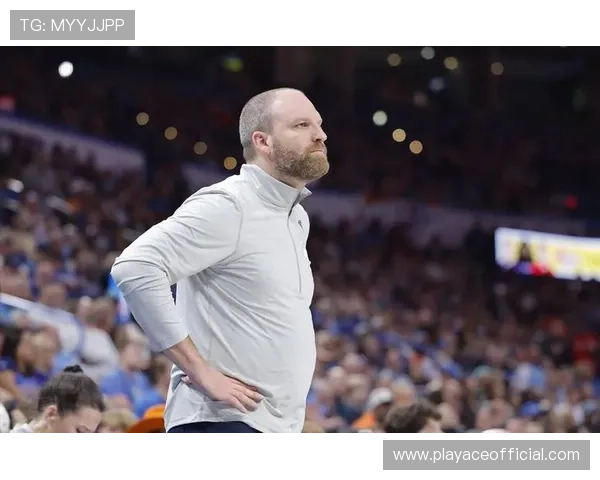 以斯波感叹灰熊仓促解雇詹金斯令人费解球队仍展现高水准竞技表现 以斯波感叹灰熊仓促解雇詹金斯令人费解球队仍展现高水准竞技表现