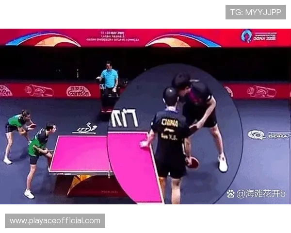 裁判判罚引发争议却用暖心举动化解矛盾场边一幕感动全网